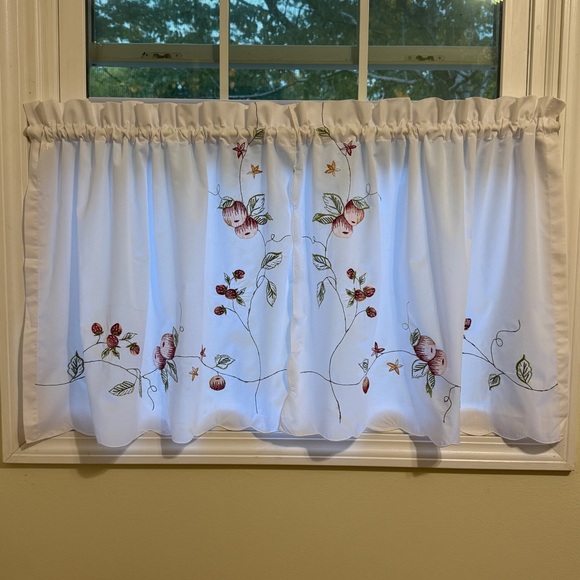 NEW ~ Embroidered Apples & Strawberries White Kitchen Curtain Tiers 60” x 24” - Picture 12 of 12